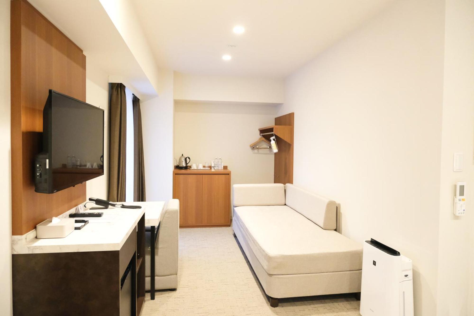 Luxcare Hotel Osaka Buitenkant foto
